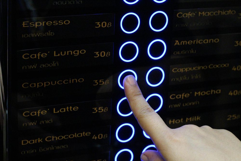 Großer Kaffeevollautomat für Unis, Kantinen und große Büros